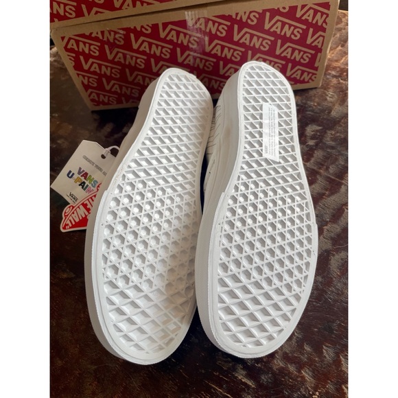 Vans classic slip on. - Picture 6 of 8